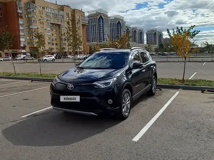 Toyota RAV4 2017 года за 9 800 000 тг. в Астана – фото 8