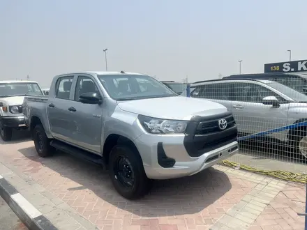 Toyota Hilux 2024 года за 23 000 000 тг. в Атырау