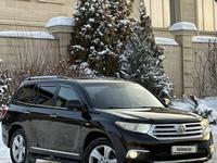 Toyota Highlander 2011 годаfor12 700 000 тг. в Алматы