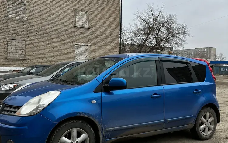 Nissan Note 2009 годаfor3 700 000 тг. в Семей