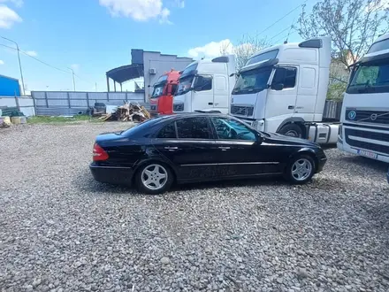 Mercedes-Benz E 320 2005 года за 4 000 000 тг. в Шымкент – фото 2