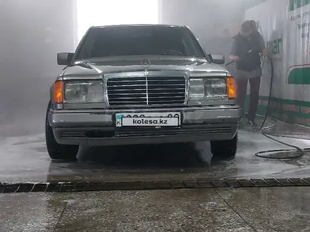 Mercedes-Benz E 300 1991 года за 2 000 000 тг. в Караганда – фото 4