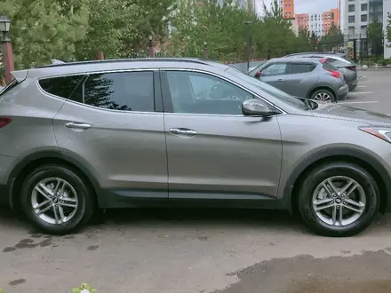 Hyundai Santa Fe 2017 года за 10 500 000 тг. в Караганда – фото 2