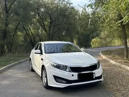 Kia K5 2012 года за 7 500 000 тг. в Алматы – фото 2