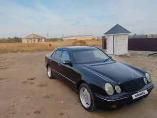 Mercedes-Benz E-Class, 2000