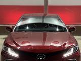 Toyota Camry 2021 года за 15 000 000 тг. в Жанаозен – фото 3
