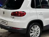 Volkswagen Tiguan 2015 годаfor8 300 000 тг. в Актобе – фото 4