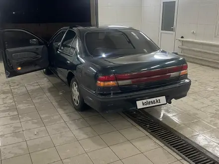 Nissan Maxima 1996 года за 2 000 000 тг. в Актобе – фото 2