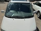 Toyota HiAce Regius 1998 годаүшін3 800 000 тг. в Караганда