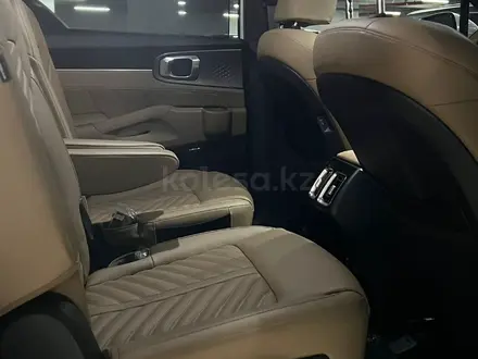 Kia Sorento 2024 года за 15 267 020 тг. в Алматы – фото 28