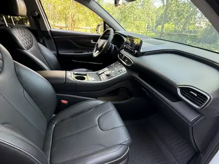 Hyundai Santa Fe 2021 года за 12 300 000 тг. в Алматы – фото 17