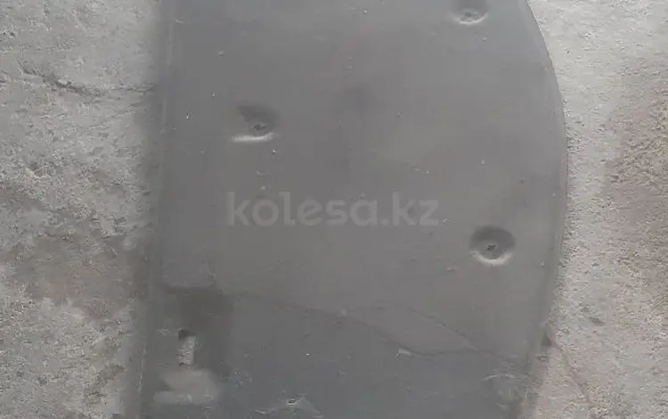 Обшивка капота на камри 50 американецүшін15 000 тг. в Алматы