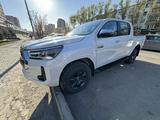 Toyota Hilux 2023 года за 18 700 000 тг. в Астана – фото 4