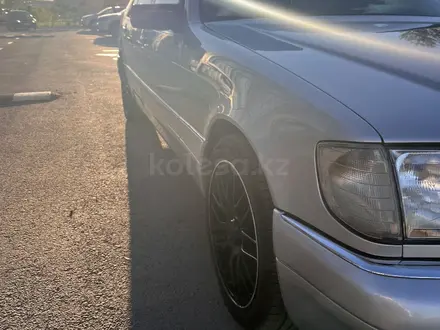 Mercedes-Benz S 320 1996 года за 4 100 000 тг. в Астана – фото 14