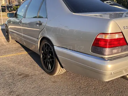 Mercedes-Benz S 320 1996 года за 4 100 000 тг. в Астана – фото 17