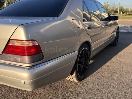 Mercedes-Benz S 320 1996 года за 4 100 000 тг. в Астана – фото 18