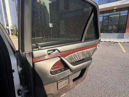 Mercedes-Benz S 320 1996 года за 4 100 000 тг. в Астана – фото 22