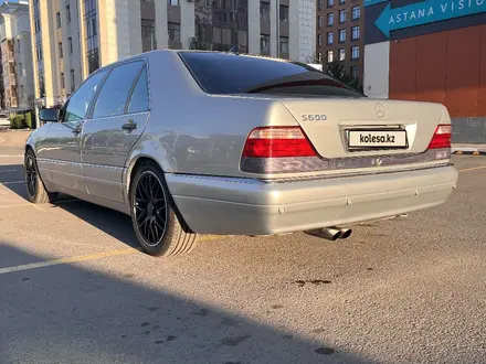 Mercedes-Benz S 320 1996 года за 4 100 000 тг. в Астана – фото 32
