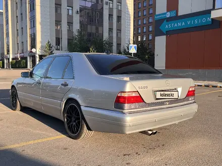 Mercedes-Benz S 320 1996 года за 4 100 000 тг. в Астана – фото 4