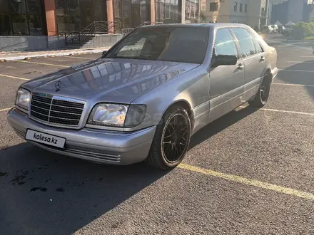Mercedes-Benz S 320 1996 года за 4 100 000 тг. в Астана – фото 41