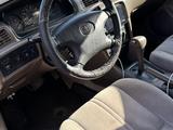 Toyota Camry 1999 годаүшін2 800 000 тг. в Актау – фото 4