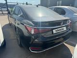 Lexus ES 250 2021 годаүшін16 881 000 тг. в Астана – фото 2