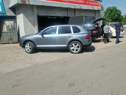 Porsche Cayenne 2004 года за 4 900 000 тг. в Алматы – фото 2