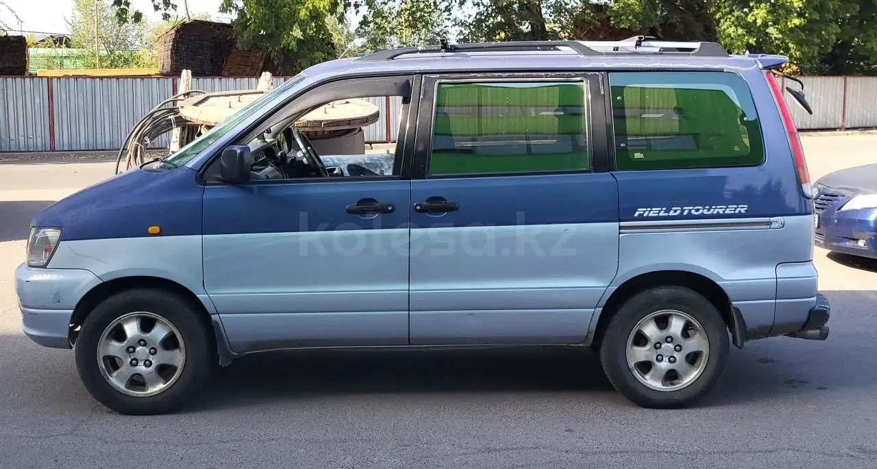 Toyota Town Ace Noah, 1997