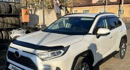 Toyota RAV4 2020 годаfor18 500 000 тг. в Астана – фото 2