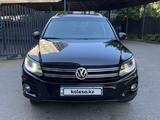 Volkswagen Tiguan 2014 годаүшін7 199 990 тг. в Алматы