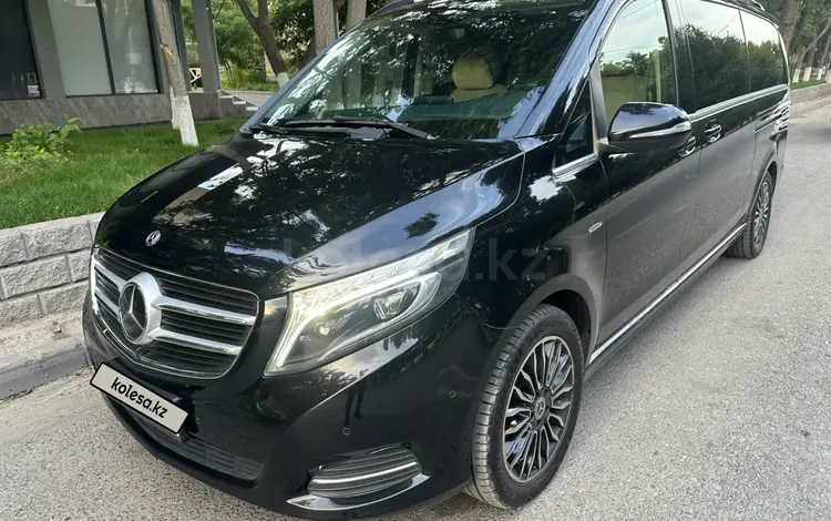 Mercedes-Benz V 250 2020 года за 34 000 000 тг. в Алматы