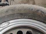 Шины зимние Triangle 215/65/16 вместе с дисками за 80 000 тг. в Кызылорда – фото 2