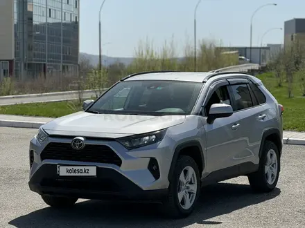 Toyota RAV4 2021 года за 15 300 000 тг. в Усть-Каменогорск – фото 6