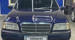 Mercedes-Benz C 200 1995 года за 2 850 000 тг. в Караганда – фото 2