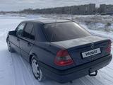 Mercedes-Benz C 200 1995 года за 2 850 000 тг. в Караганда – фото 5