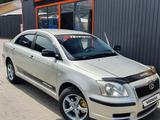 Toyota Avensis 2004 годаfor4 500 000 тг. в Астана