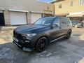 BMW X7 2022 года за 45 000 000 тг. в Алматы – фото 2