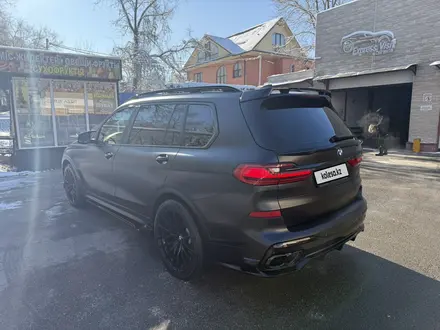 BMW X7 2022 года за 45 000 000 тг. в Алматы – фото 4
