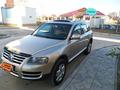 Volkswagen Touareg 2006 года за 4 500 000 тг. в Атырау