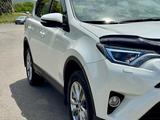 Toyota RAV4 2018 годаүшін12 200 000 тг. в Усть-Каменогорск – фото 4
