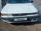 Mitsubishi Galant 1990 годаүшін360 000 тг. в Усть-Каменогорск – фото 4