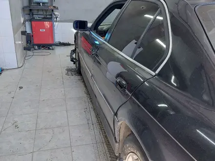 BMW 728 1996 года за 3 800 000 тг. в Уральск – фото 10