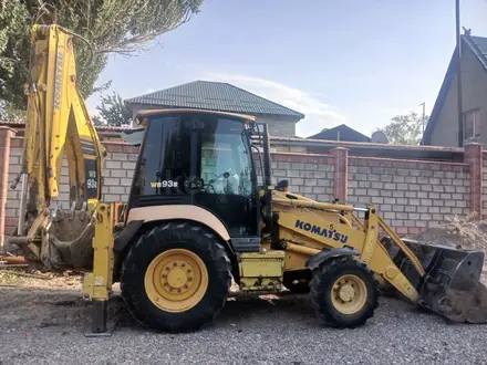 Komatsu  WB93R-5 2014 года за 18 000 000 тг. в Алматы – фото 2