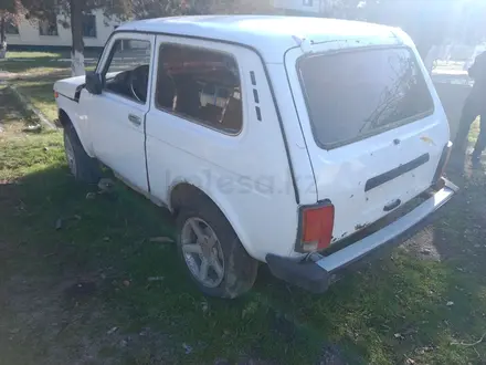 ВАЗ (Lada) Lada 2121 2012 года за 500 000 тг. в Тараз