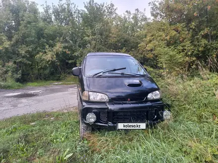 Mitsubishi Delica 1996 года за 4 000 000 тг. в Алтай – фото 2