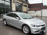 Chevrolet Malibu 2017 года за 7 500 000 тг. в Алматы – фото 2
