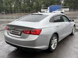 Chevrolet Malibu 2017 года за 7 500 000 тг. в Алматы – фото 3