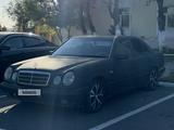 Mercedes-Benz E 280 1997 годаfor2 200 000 тг. в Караганда