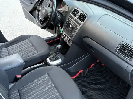 Volkswagen Polo 2018 года за 5 199 000 тг. в Актобе – фото 21