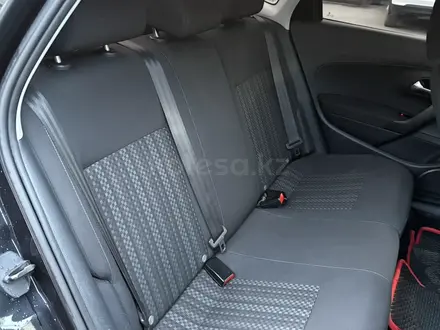 Volkswagen Polo 2018 года за 5 199 000 тг. в Актобе – фото 23